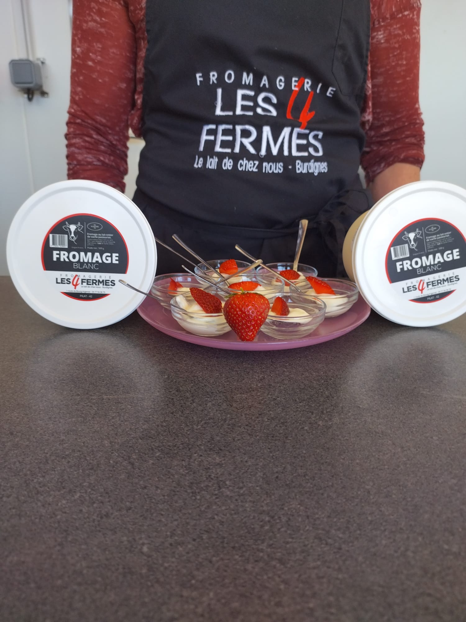 fromage blanc fraise pour la fromagerie les 4 fermes