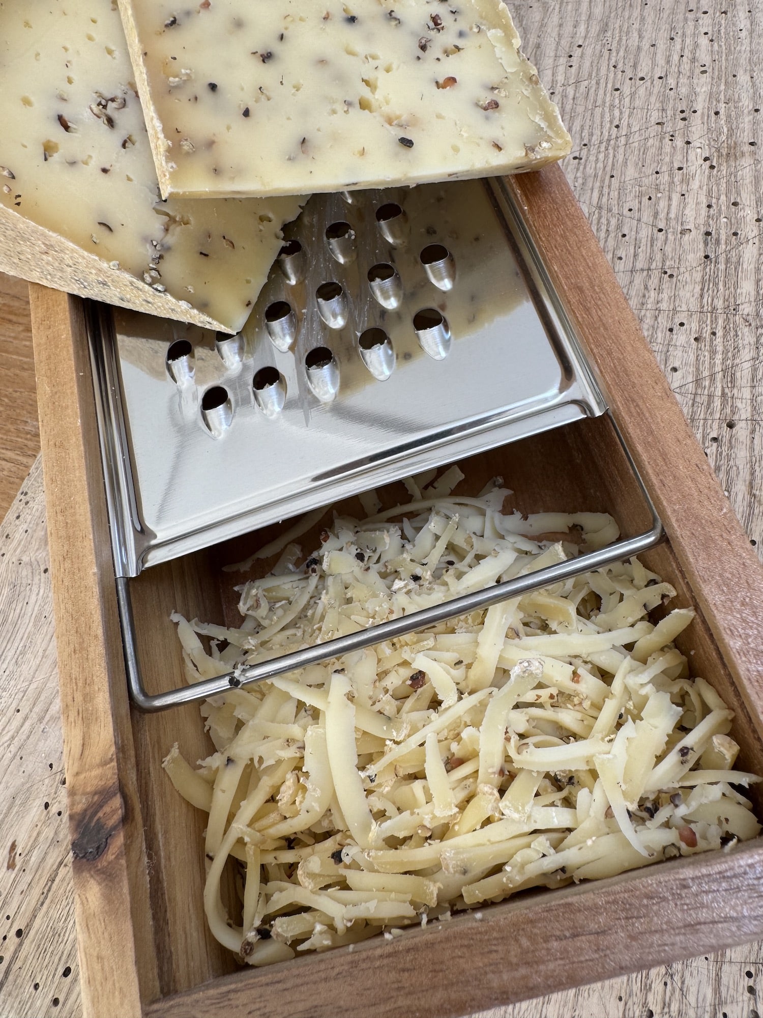 tomme poivre rapé
