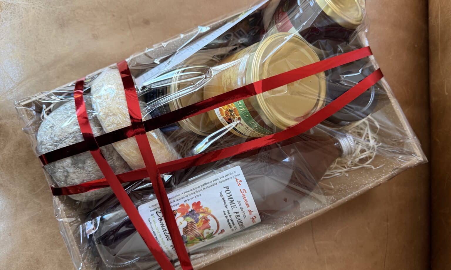 panier de fête à la fromagerie les 4 fermes