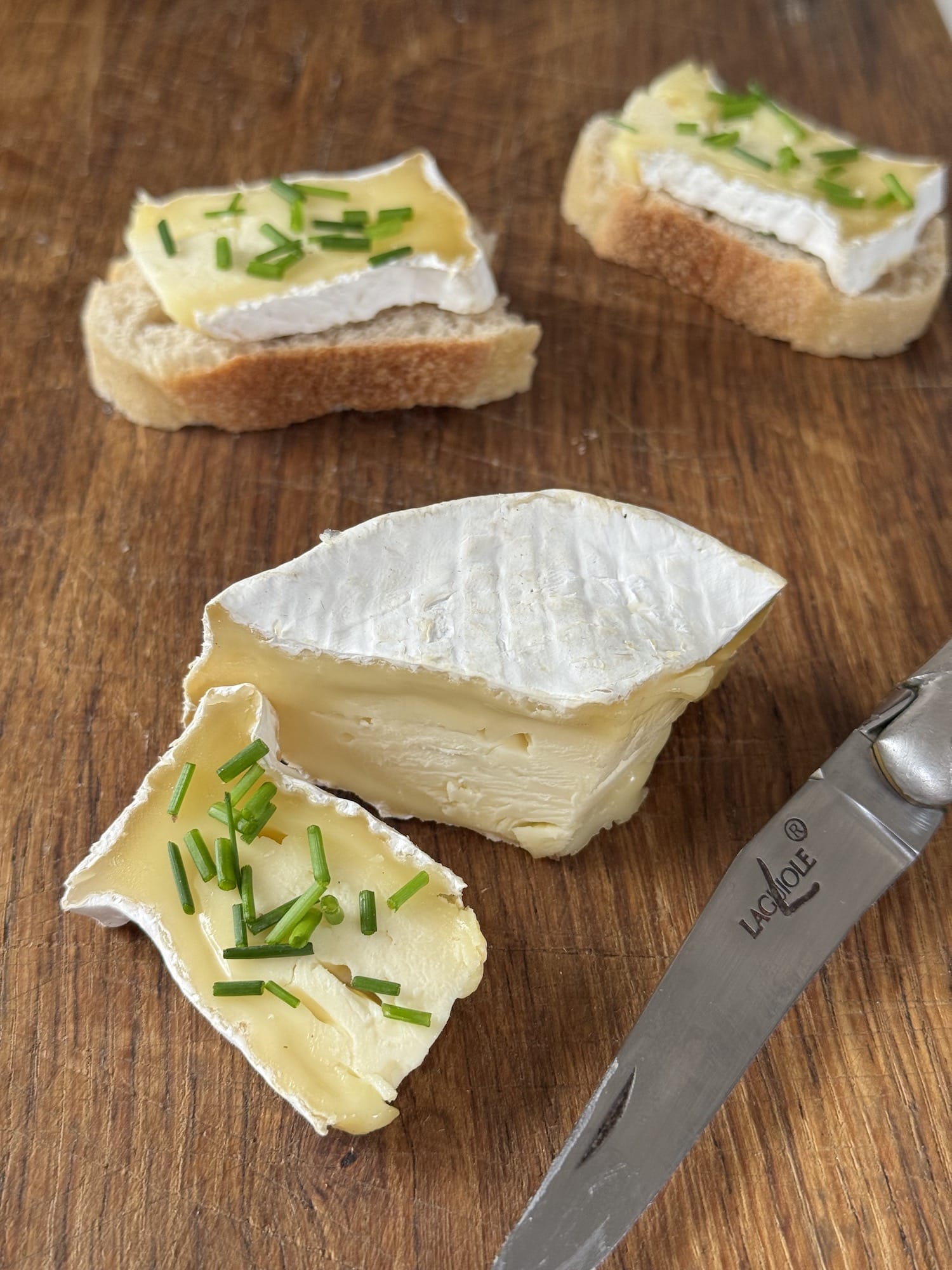 Fondant du Pilat fromagerie les 4 fermes couteau laguiole