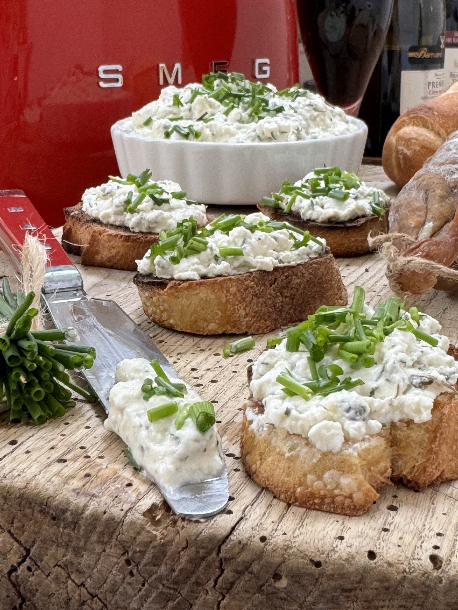 couteau-Ciboulail-tartine-fromage