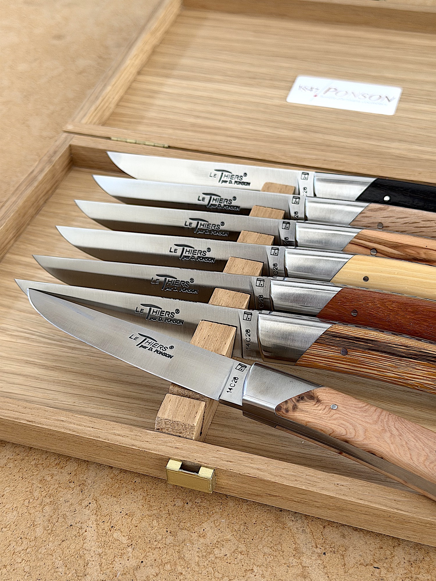 couteau Thiers pour la fromagerie les 4 Fermes