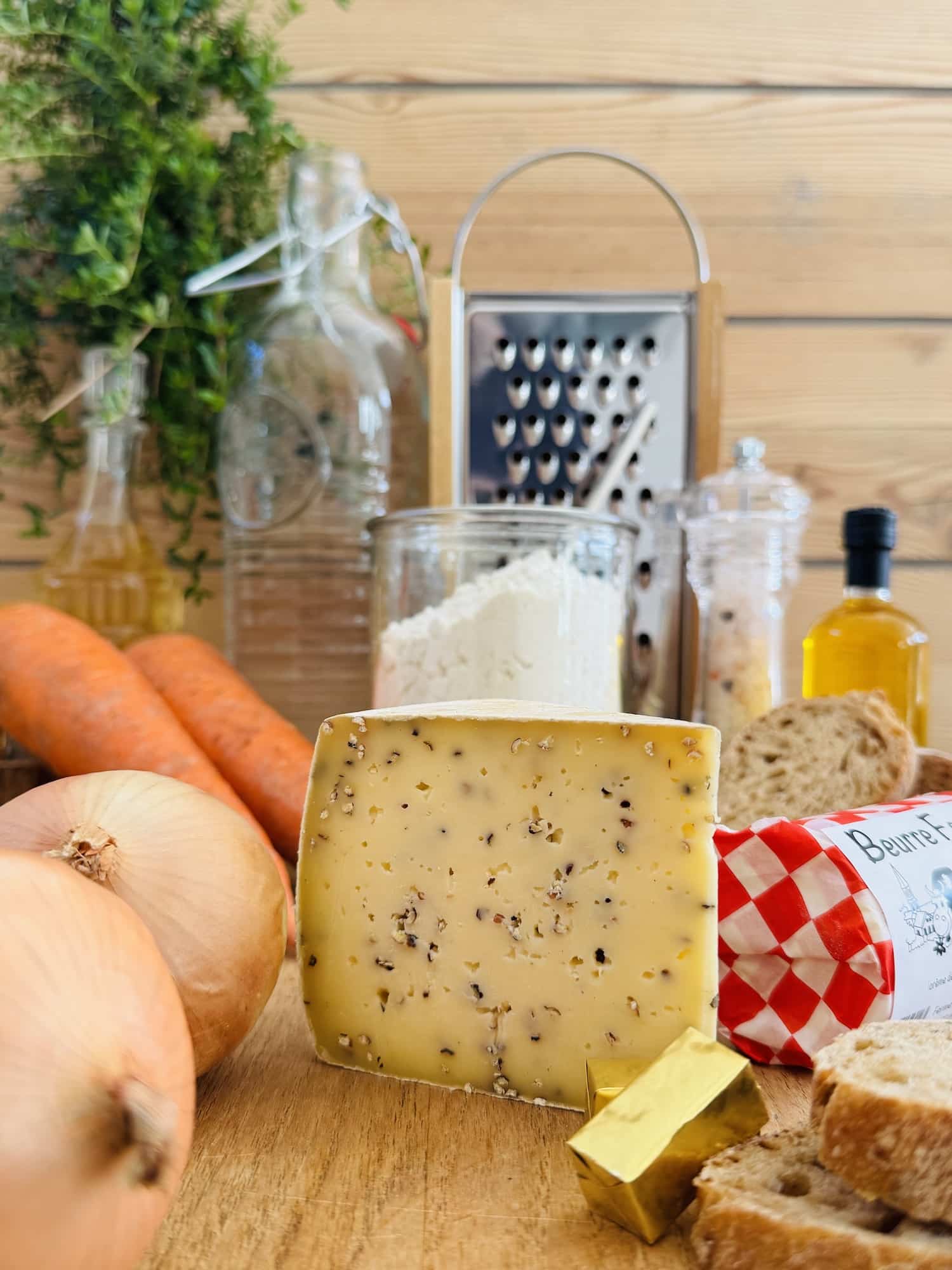 Tomme au poivre de la fromagerie les 4 fermes