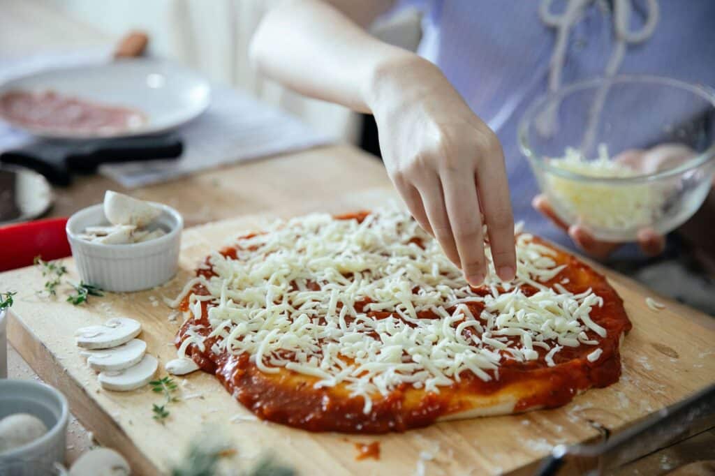 meule du pilat et pizza au fromages
